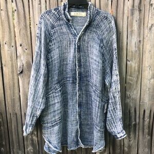 NWT FREE PEOPLE We the Free Women’s S Summer Daydream Frayed Button Shirt Blue